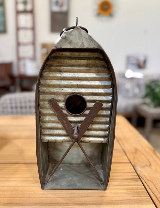 Metal Rowboat Birdhouse
